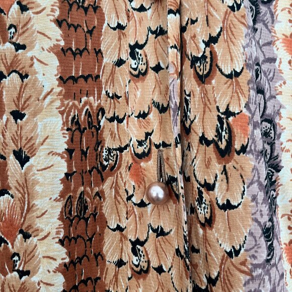 Vintage Feather Pattern Pearl Button Maxi - Picture 3 of 8